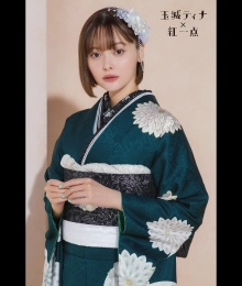 玉城ティナ × 紅一点
