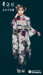 華徒然 × 吉木千沙都 振袖-紫|成人式の振袖ご紹介 HT-23