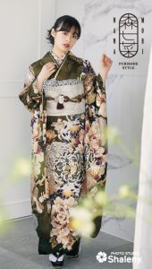 森七菜ちゃん着用の振袖-緑|成人式の新作振袖ご紹介 MR-5
