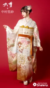 九重×中村里砂の振袖-白|成人記念の新作振袖ご紹介 RN-521