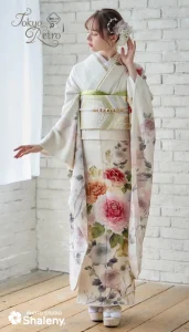 “マーシュ彩ちゃん”着用の振袖-白|成人記念の新作振袖ご紹介 TR-701