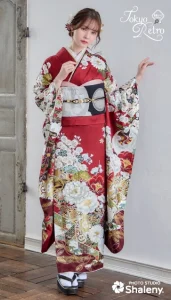“マーシュ彩ちゃん”着用の振袖-赤|成人記念の新作振袖ご紹介 TR-705