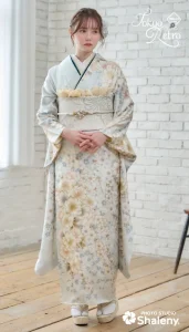 “マーシュ彩ちゃん”着用の振袖-水色|成人記念の新作振袖ご紹介 TR-710