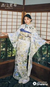 “出口夏希”ちゃんの振袖-白|成人記念の新作振袖ご紹介 DN-03