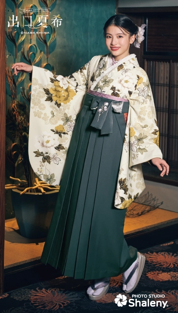 “出口夏希”の卒業式袴レンタル｜卒業式の袴ご紹介　DNN-05