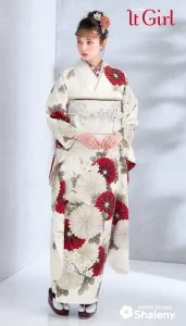 “マーシュ彩ちゃん”着用の振袖-白|成人記念の新作振袖ご紹介 IT-2604