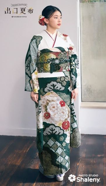 “出口夏希”ちゃんの振袖-緑｜成人記念の新作振袖ご紹介　DN-201