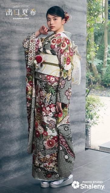 “出口夏希”ちゃんの振袖-黒｜成人記念の新作振袖ご紹介　DN-205