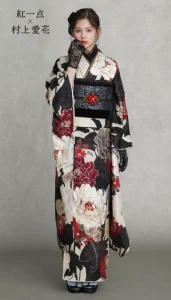 “紅一点×村上愛花”の振袖-黒｜成人記念の新作振袖ご紹介　KI-701