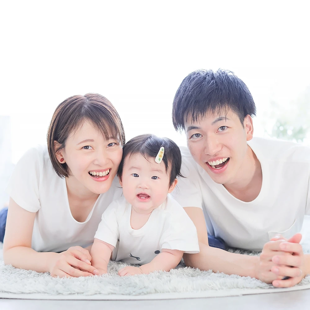 家族写真撮影イメージ画像No001｜年2.2万人が利用する大人気写真館の“家族写真撮影”｜シャレニー