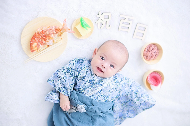 百日記念のご紹介｜赤ちゃんが食べ物に困らないようにお祝い｜赤ちゃんと百日背景