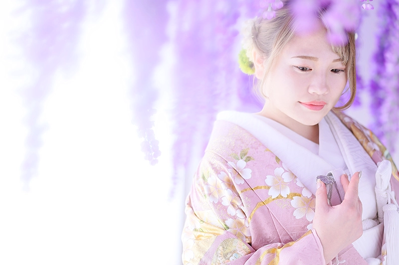 結婚記念日撮影特典③| きれいな肌のウェディングフォトがもらえます | ウェディング特典できれいな写真を | お得でうれしいウェディング特典 | 長野県で結婚記念日を撮影しよう！ | 結婚記念日の写真はいつもよりもきれいに | 長野のフォトスタジオシャレニーならお写真の肌を滑らかきれいに