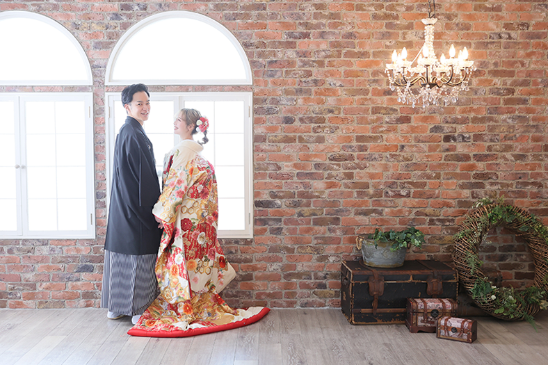 夫婦で撮影⑥ | シャレニーではたくさんの背景セットを用意しています。| 夫婦のデートは長野のフォトスタジオシャレニーへ