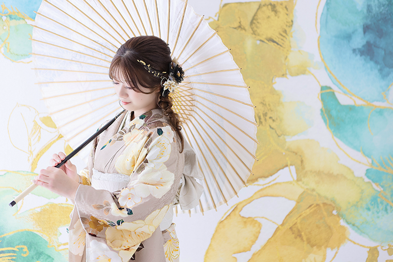振袖スタジオ撮影プラン】2027年・2028年 成人必見のシャレニー公式・成人式 前撮り｜スタジオ写真撮影の注目ポイント①｜振袖の種類が豊富でかわいい！